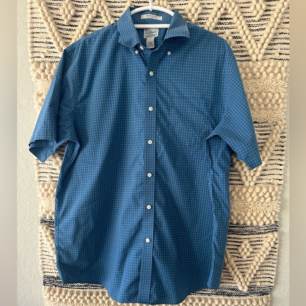 LL Bean men’s button up shirt sleeve blue shirt Large